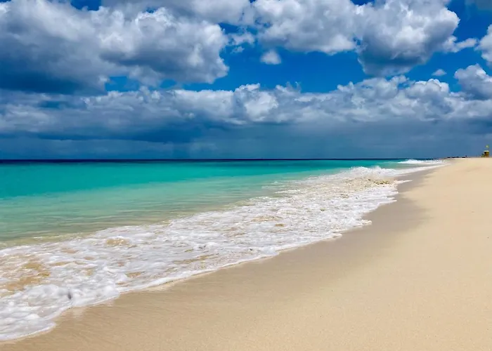 Cozy Boho House In דירה לאחארס